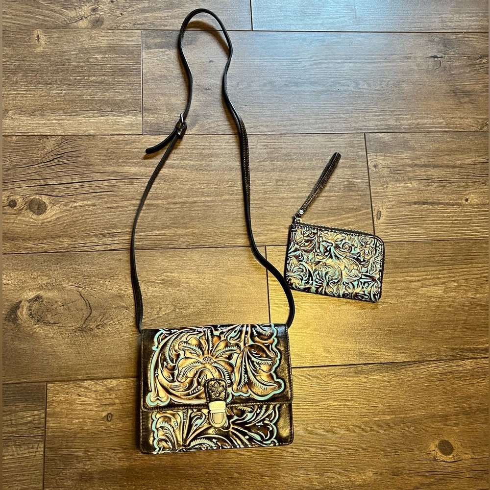 Patricia Nash crossbody and matching wallet